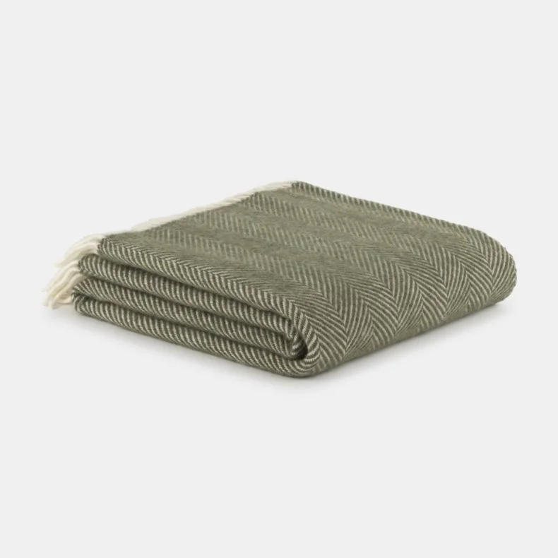National Trust Fishbone Olive Cream Throw