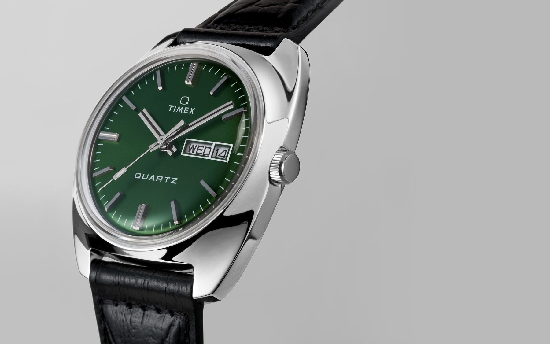 5166_TX_TC24_flatlay_background_TW2W44700.jpg Q Timex 1978 Day/Date